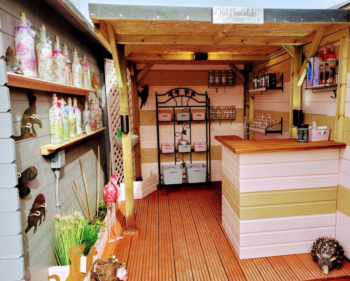 BethsHampers's tweet photo. @HotelChocolat 
Bethshampers have added a new little Chocolate Station to the gift shop  it's should  bring a little bit of happiness to rural Norfolk we are surrounded by 10 villages so it should be very popular  names like Norfolk Artsin Chocolate &amp; Hotel Chocolat .
#unique https://t.co/qSzzwzE8WT