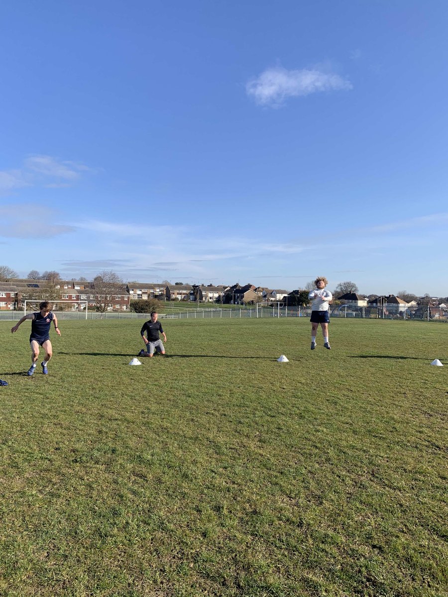 community_cp's tweet photo. 8am Session Monday and Thursday 💪🏻 For the Academy 🏋️

The guys put a shift in 🙌

Mobility ✅
Sport Specific Circuit Training ✅
Great attitudes ✅
Extra Work ✅ 

Thanks Holly https://t.co/uuSepAs3ZR