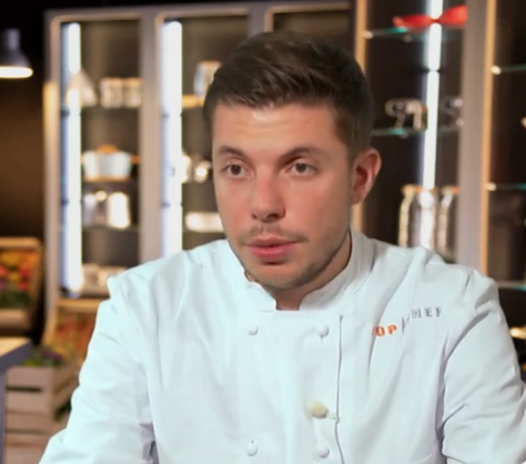 aucunhonneur's tweet photo. Les candidats de #TopChef et leur parfum. A thread. https://t.co/0bTiKKVAAH