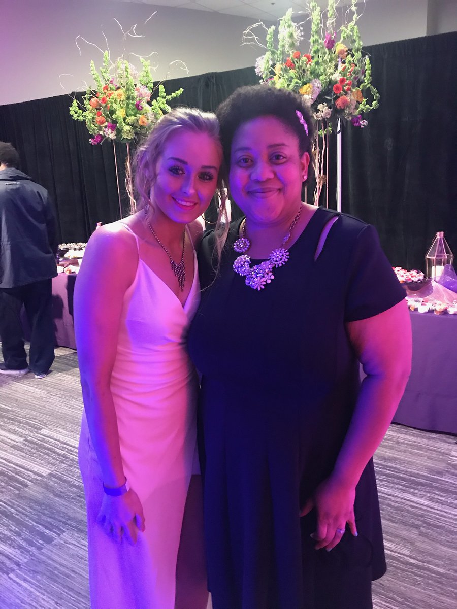 collum_k's tweet photo. Beautiful prom night! DHS was absolutely beautiful!#TrojanPride https://t.co/w3RVTV1kYx