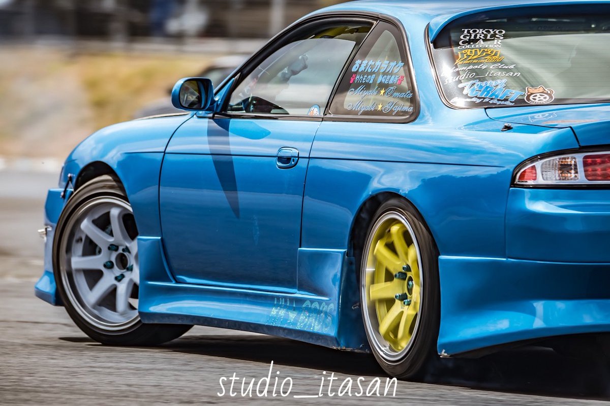 studio_itasan's tweet photo. BATTLE DRIFT富士ドリパ
少し編集しました！③
#onesgarage
#ドリフト
#ドリパ
#S14
#F142
#ZVW41W
#YMGARAGE https://t.co/soHQxeDQI6