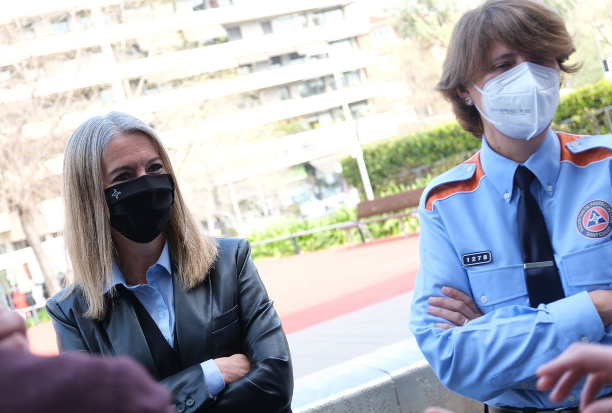 mireiaingla's tweet photo. Les persones voluntàries de l'@avpcstcugat fan una feina ingent per la ciutat, amb pandèmia o sense. Avui hem rebut els darrers membres en incorporar-se a l'associació. Molta sort i gràcies pel compromís amb #SantCugat 👏 https://t.co/xR10GcOaVy