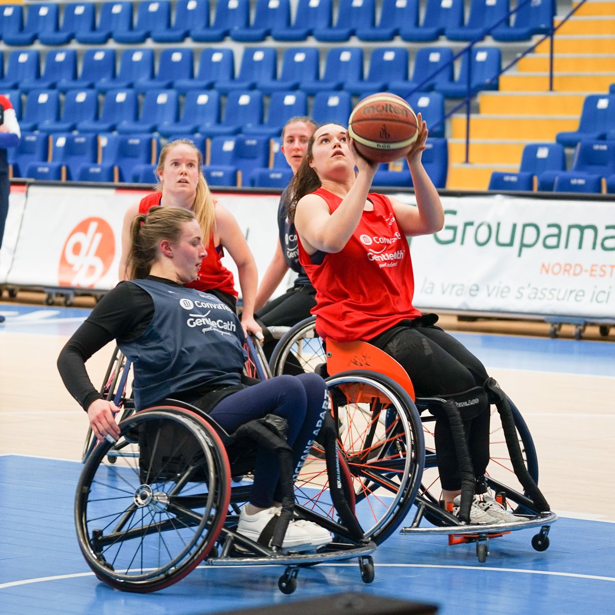 VilledeReims's tweet photo. La ville de #Reims accueille cette semaine l’Equipe de France #féminine de #basket fauteuil pour un stage dans le cadre de sa préparation pour une qualification pour les #JeuxParalympiques de @Paris2024. #terredejeux2024 #Paris2024 https://t.co/WTpKvRkcIt