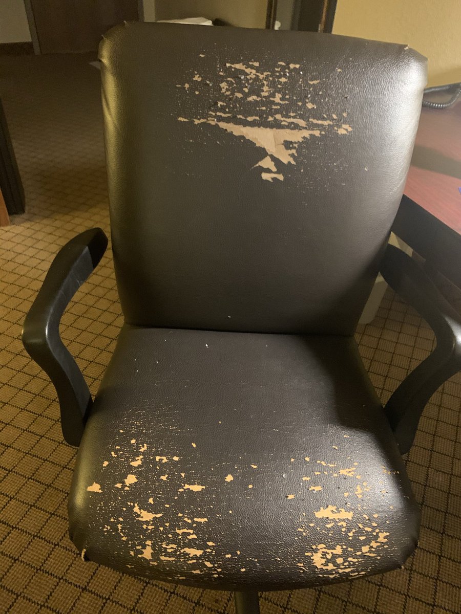UlrichKathy's tweet photo. @HolidayInn ...you may want to look at upgrading furniture for your hotel guests ... as well as cleaning your rooms, worst stay #holidayinn #mankato #reportednoresolve #dirty https://t.co/HYOCVzyjnQ