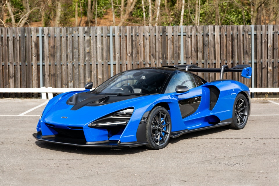 collectingcars_'s tweet photo. *ENDS SOON - NO RESERVE*

This 2018 McLaren Senna is presented in outstanding condition, boasting an arresting factory specification, and low mileage from new.

Details: https://t.co/baGp5qECnT https://t.co/pLb5iVlOJx