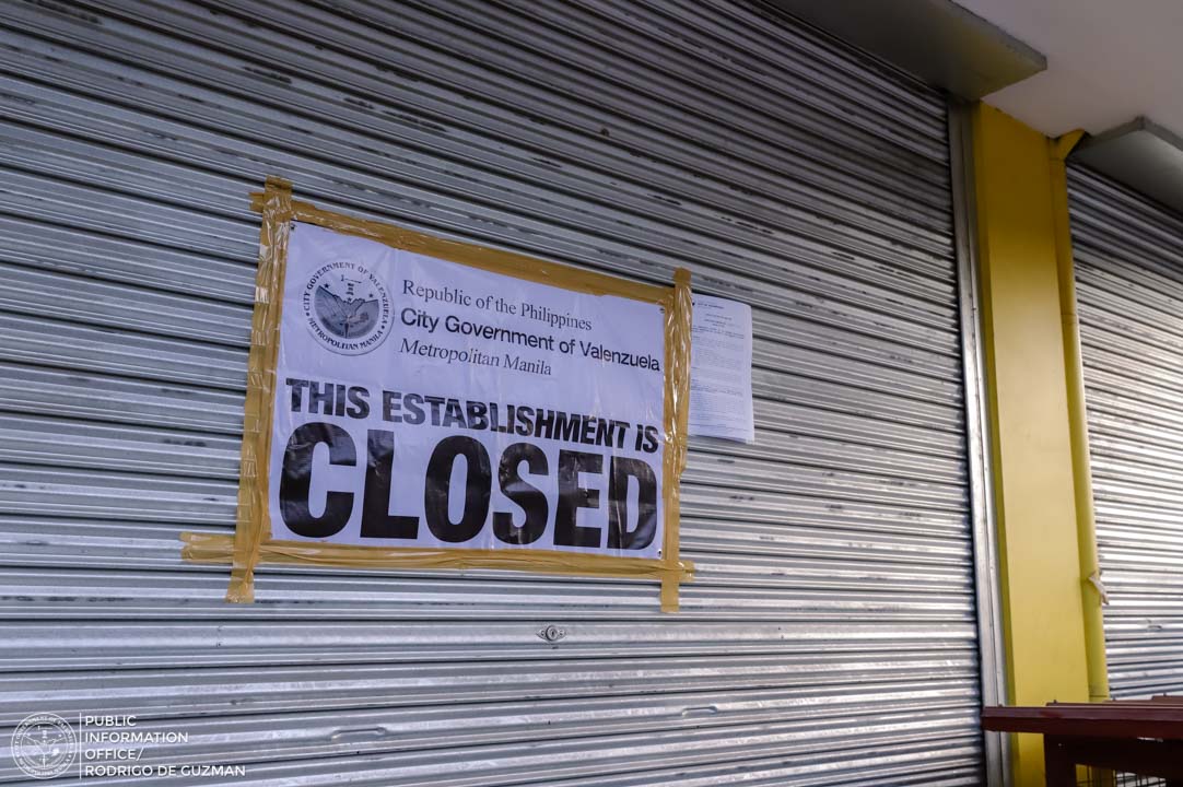 valenzuelacity's tweet photo. LOOK: The City Government of Valenzuela, through the City Business Inspection and Audit Team, orders the closure of Alfamart Que Grande, Ugong branch for failing to implement the QR code contact tracing system, #ValTrace, and other health and safety protocols, March 25, 2021. https://t.co/U3qMjgHp0s