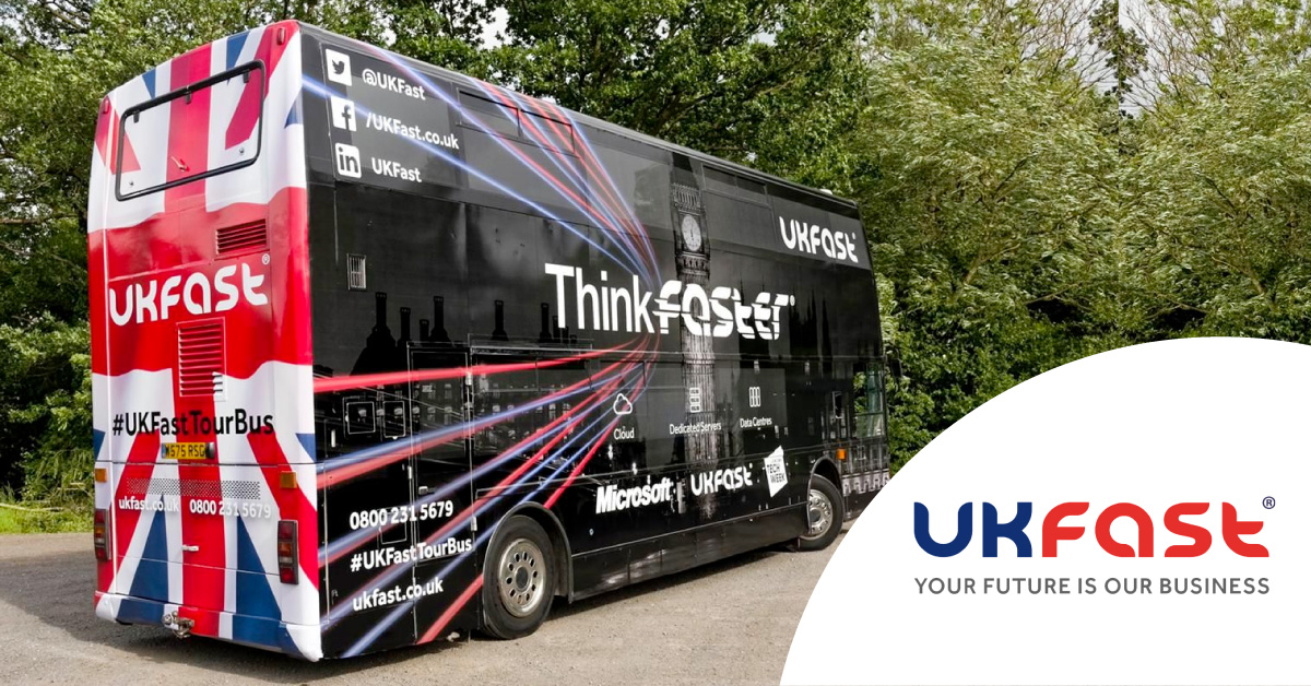 Commbus's tweet photo. TBT# To helping UK Fast make an unmissable bold statement #throwbackthursday #wemakeevents #promobus #roadshowbus #promotionalbus #promotionalservices #brandawareness #marketing #marketingstrategy #events #eventservices #outdoorevents #commbus https://t.co/mSe3YtM5XJ