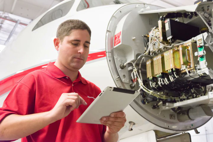 Nikopol_TO's tweet photo. #PredictiveMaintenace in #AvMRO focus https://t.co/i8uxjqIrN0 Experts agree predictive maintenance is advancing and it won’t be long for its potential to be realized—including James Elliott @ifs @Aviation_Pros https://t.co/Z1pPDjxbxp