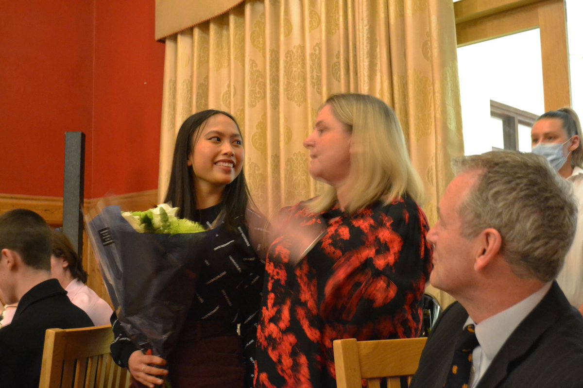 Smiles all around yesterday at our senior boarding formal. The evening was filled with heart-felt speeches of congratulations and exchanging flowers for our new Senior prefects ✨♥️ #iloveboarding