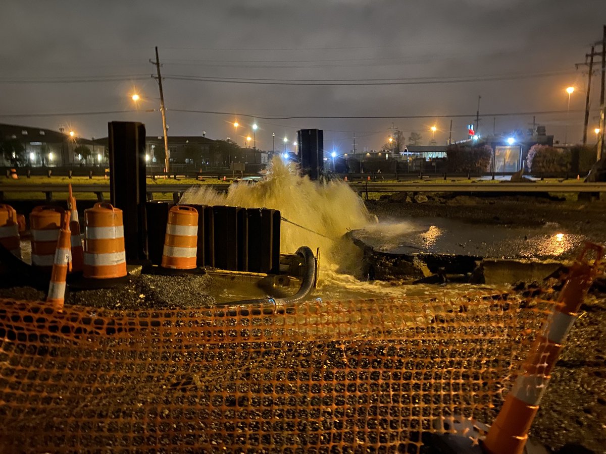 HeathAllenWDSU's tweet photo. Yuck-o-Rama!  Early Thursday morning, that ruptured, 66 inch sewer main on West Napoleon just off Clearview continues to spew.  Weather today could hamper efforts to repair the break that occurred yesterday during the foul weather.⁦@wdsu⁩ https://t.co/4toQQ8GLAT