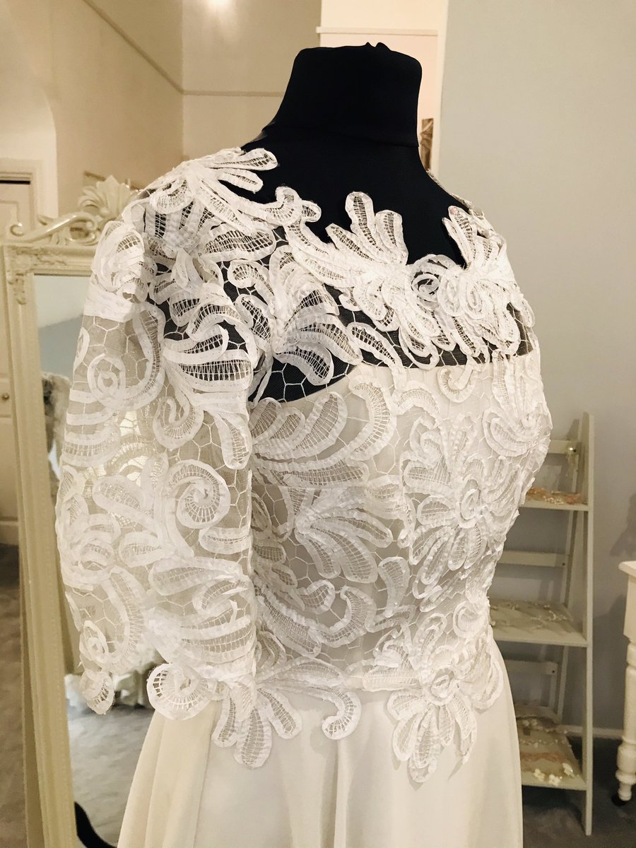 BridalRelovedM's tweet photo. β¨βπ¦π£π ππππ πππ πππππ₯π ππ£ππ€π€ ππͺ ππππ‘ππ£πππͺβ¨ β€οΈβ€οΈ
Size 8/10
Was Β£1148 Now Β£550
Contact me to join my waiting list ready for reopening
π01621 927007
π§maldon@bridalreloved.co.uk
Sharyn x #bridalrelovedmaldon #bridalreloved #tealength https://t.co/XX91RpIJZU