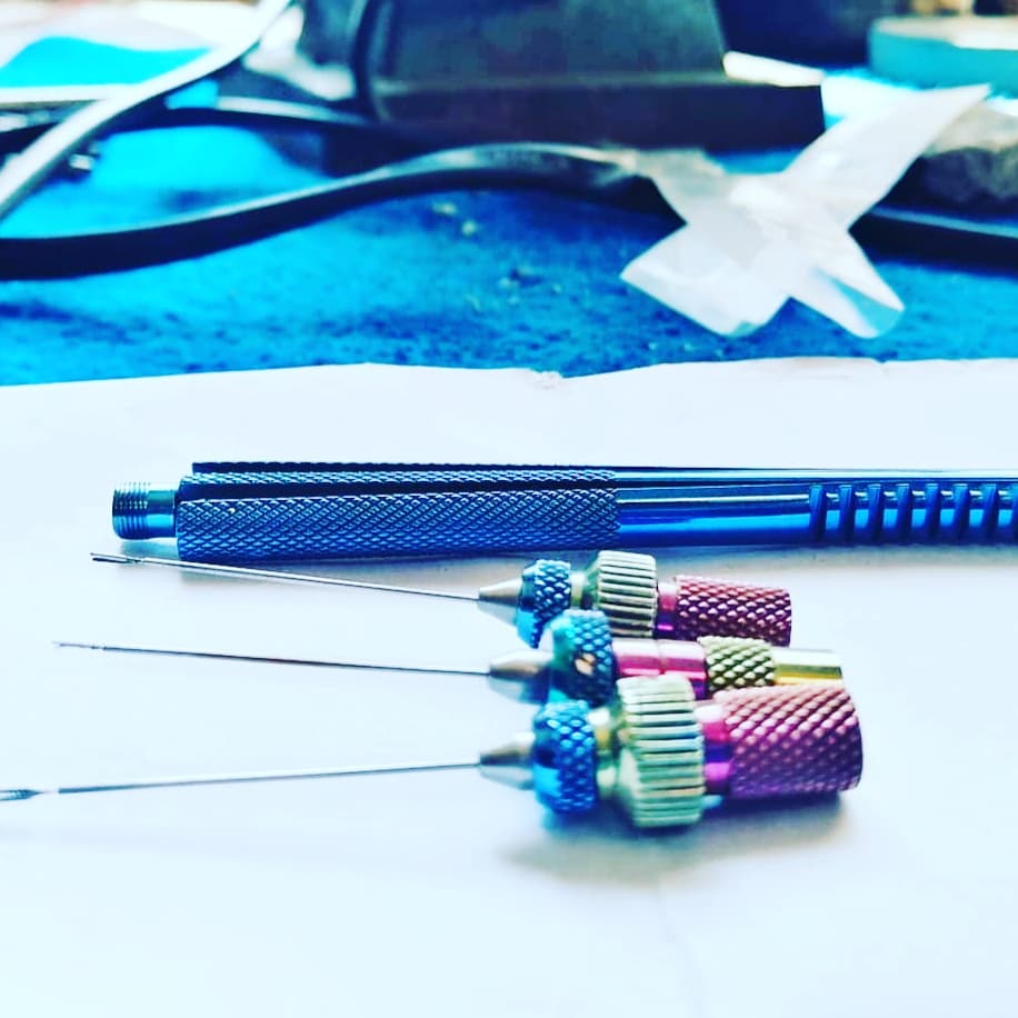 ASurgico's tweet image. Micro Capsulorhexis Forceps and Micro Scissors Titanium &amp;amp; S.S
For inquiries email us or visit our website.
info@aonesurgico.com
aonesurgico.com 
#microcapsulorhexis #microforceps #surgicalinstruments #microscissors #ent #Ophthalmology #Ophthalmologyinstruments #eyesinstru