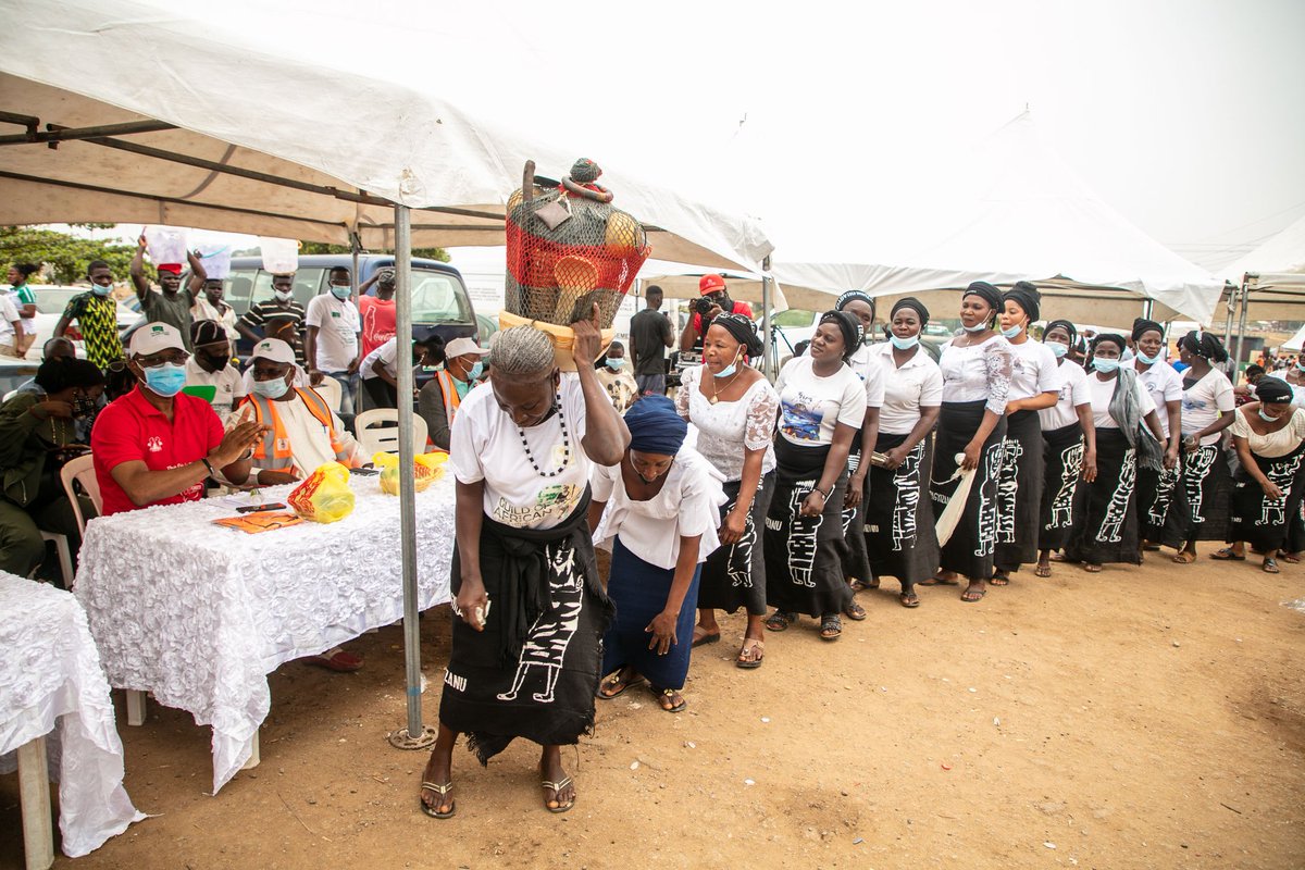 APINNigeria's tweet photo. Residents of the community received free health checks and were screened for Tuberculosis. We thank the traditional and religious leaders and residents of Lugbe Community who welcomed us and participated in the event.  #APINInitiatives #ClockisTicking @Fmohnigeria @NTBLCP1 https://t.co/MlaQuj9Inq