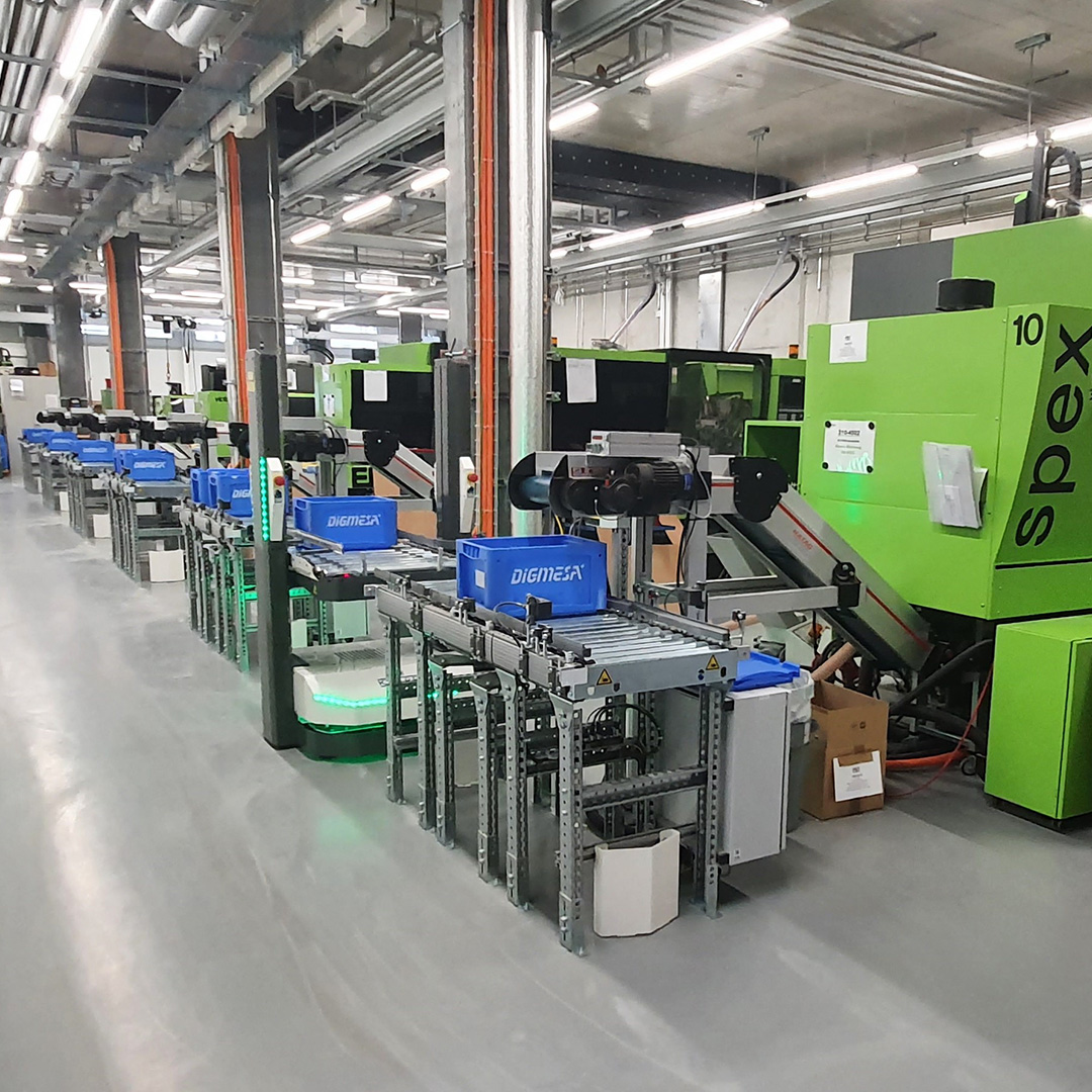 KNAPP_AG_de's tweet photo. Digmesa automates the production supply with Open Shuttles. Learn more about the flexible solution in the interview with the CEOs of Digmesa group in our new blog article. #makingcomplexitysimple #Openshuttle #AMR #AIV https://t.co/vmhdej3hfm https://t.co/3Ejx7HqZq5