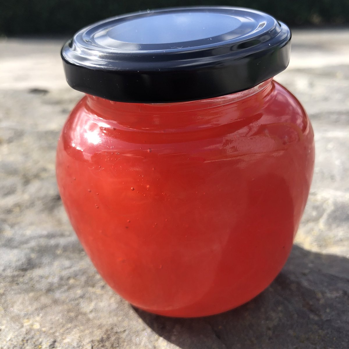 s_rhubarb's tweet photo. Preserving Part 2
We’ll be getting our persuaded pinkness fix for a while yet, long after we say goodbye to our indoor rhubarb for another year💕
Rhubarb ripple ice cream dream💕
#rhubarb
#ryansrhubarb
#jamjoy https://t.co/6SJmqCQ9bj