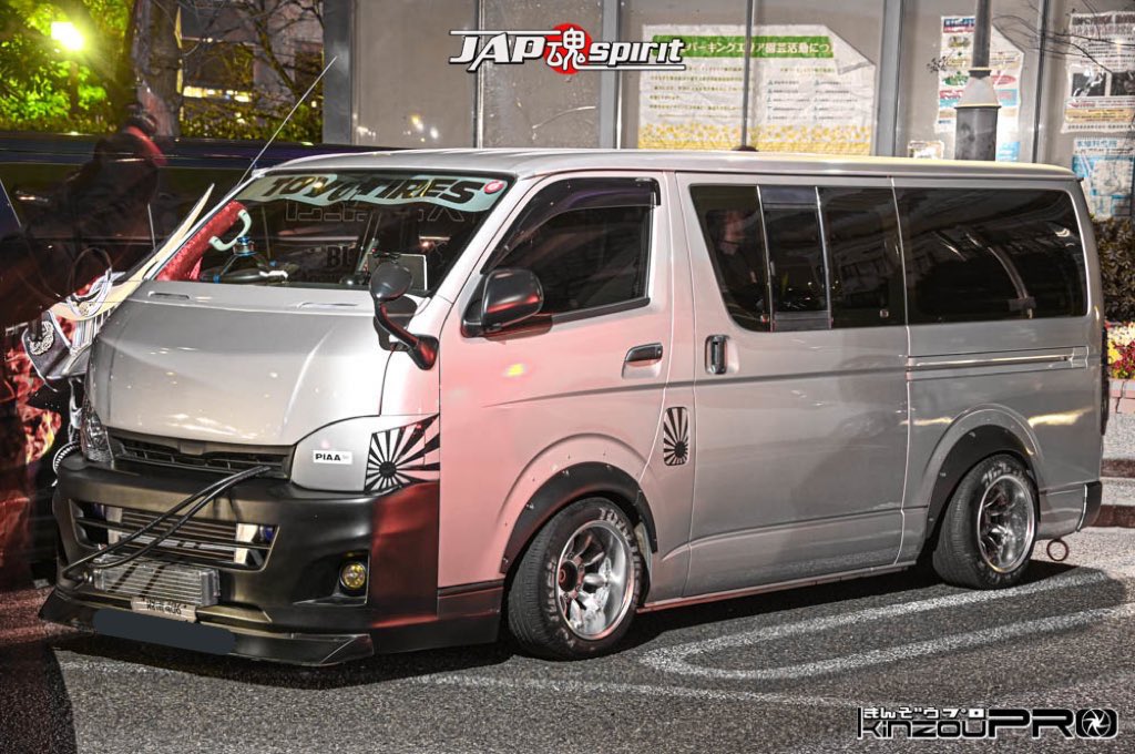 街道レーサーっぽいアルテッツァが炎上してるみたいですが僕の