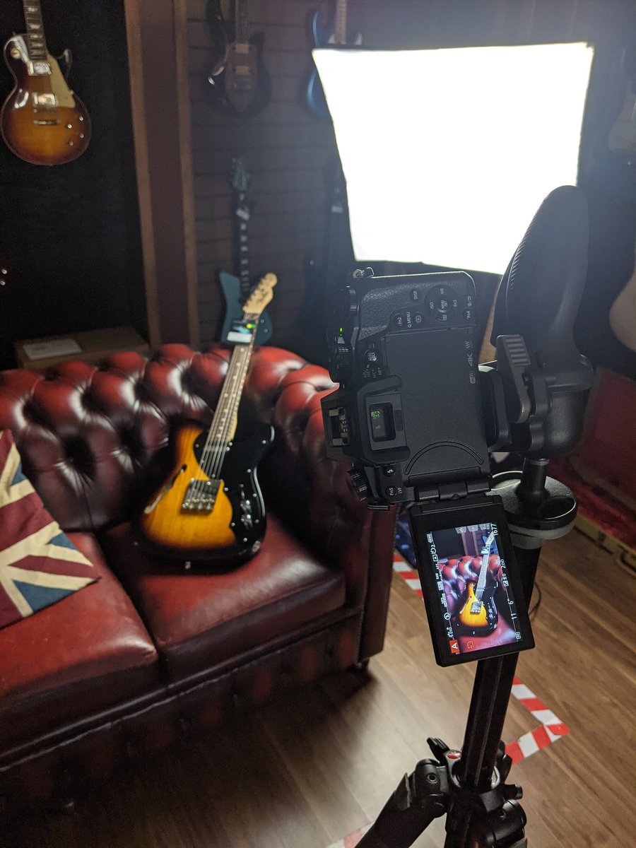 bannisterpaul's tweet photo. @ThatFrancHughes @shaunwkeaveny @SoundAffectsUK Behind the scenes Guitar Porn 🎸 https://t.co/C1HdIkwDz9