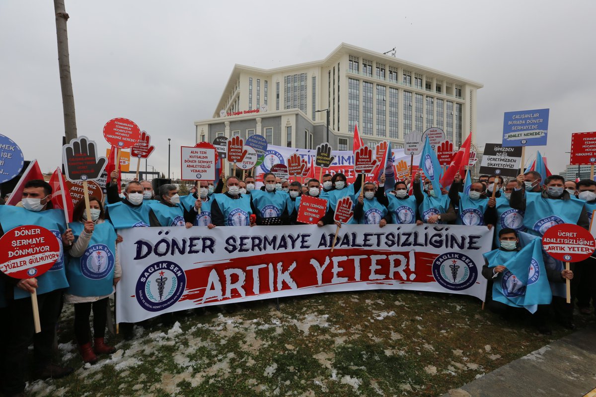1⃣Sağlık-Sen olarak 81 ilden gelen şube yöneticilerimizle birlikte Sağlık Bakanlığı önünden ücret adaletsizliğine ve diğer kronik sorunlara “itirazımız var” diye haykırdık.
#ÜcretteAdaletİstiyoruz