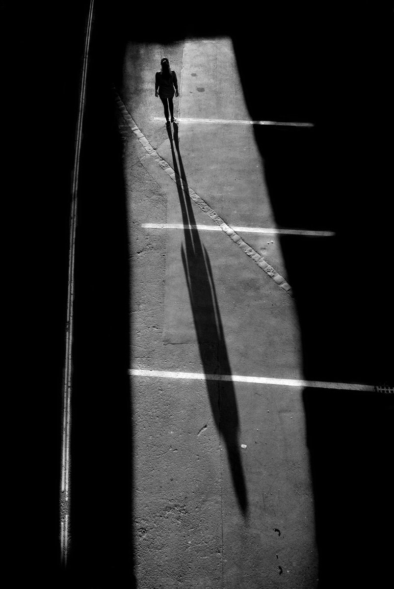 philipp_mberg's tweet photo. In the shadows is where I live #photography #deceptive #Vienna https://t.co/C56YKUdqSN