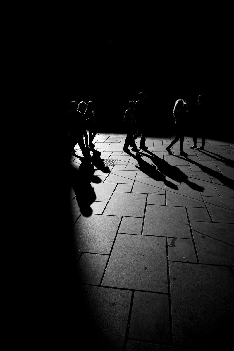 philipp_mberg's tweet photo. In the shadows is where I live #photography #deceptive #Vienna https://t.co/C56YKUdqSN
