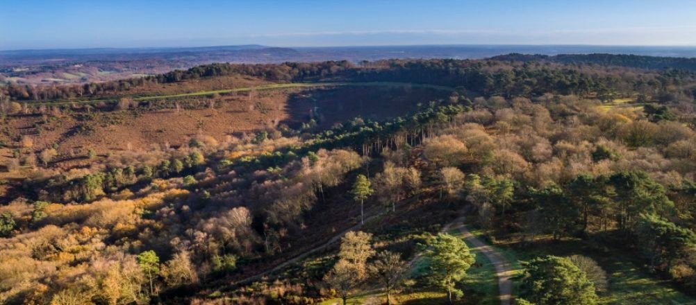 According to legend, the Devil lived at the Devil's Jumps, Surrey (naturally) and amused himself by lobbing great devil sized handfuls of earth at Thor, who lived in Thursley 'Thors Lie'. 
The devil sized dip became known as the Devil's Punchbowl. #FolkloreThursday #NationalTrust https://t.co/GuR4cK29qy