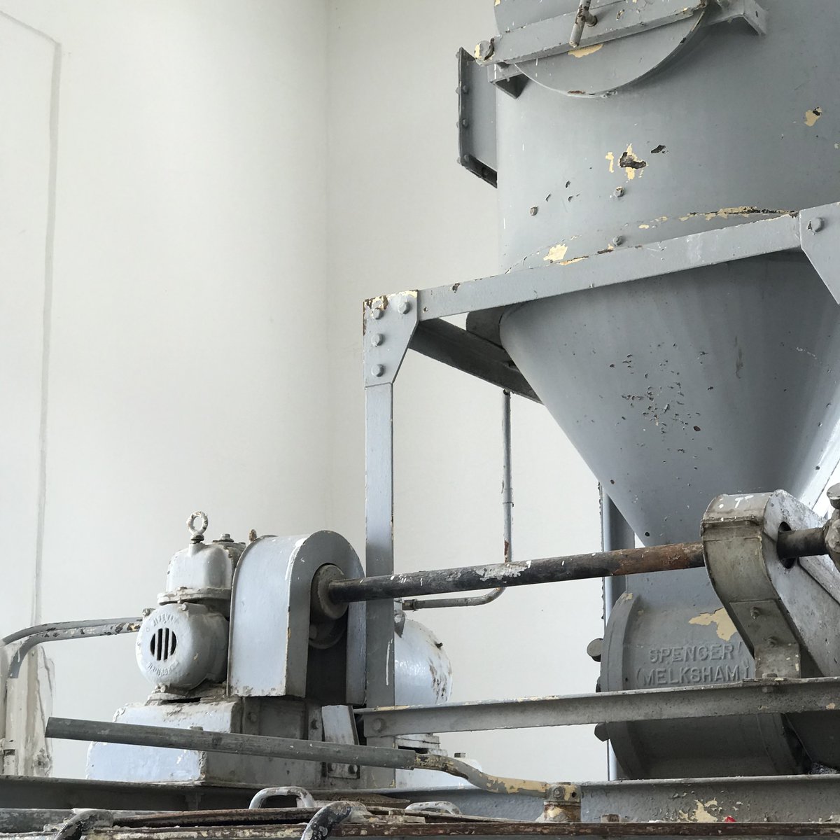 TheBrewhouse_mt's tweet photo. The Weighing Machine sitting pretty, ready for restoration. What colour do you think we’ve chosen to paint it?🤔
#thebrewhouse #somethingisbrewing #weighingmachine #farsons #brewery #eventspace #restoration #industrial #heritage #paint #cisk #malta https://t.co/3gldzGJcBB
