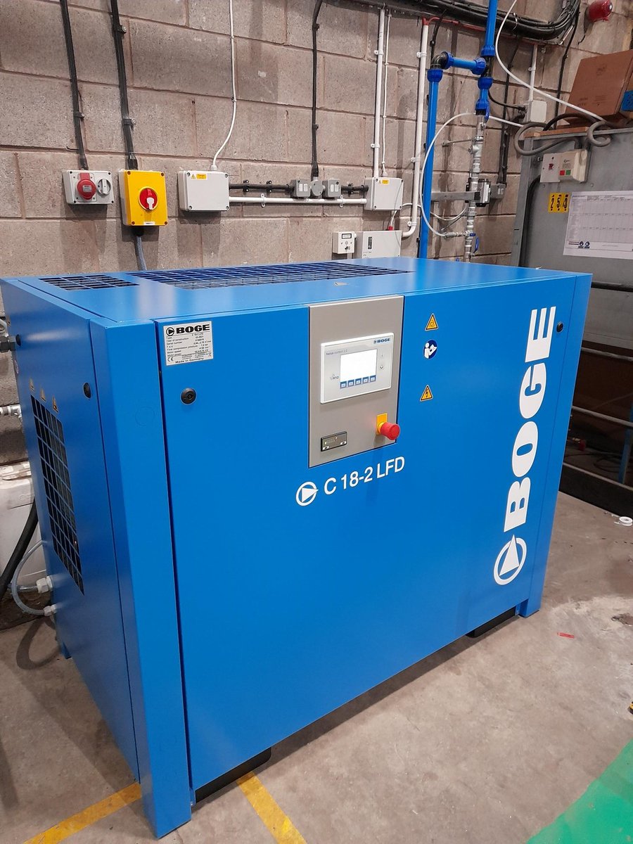 AirflowLtd's tweet photo. Yesterday's new compressor installation, based on an #airenergyaudit carried out by Airflow Compressors &amp; Pneumatics Ltd.

For this customer, we have upgraded their old, fixed drive compressor to a bigger, variable speed drive compressor with inbuilt dryer.
#boge #aircompressors https://t.co/xZHn9SnLWf
