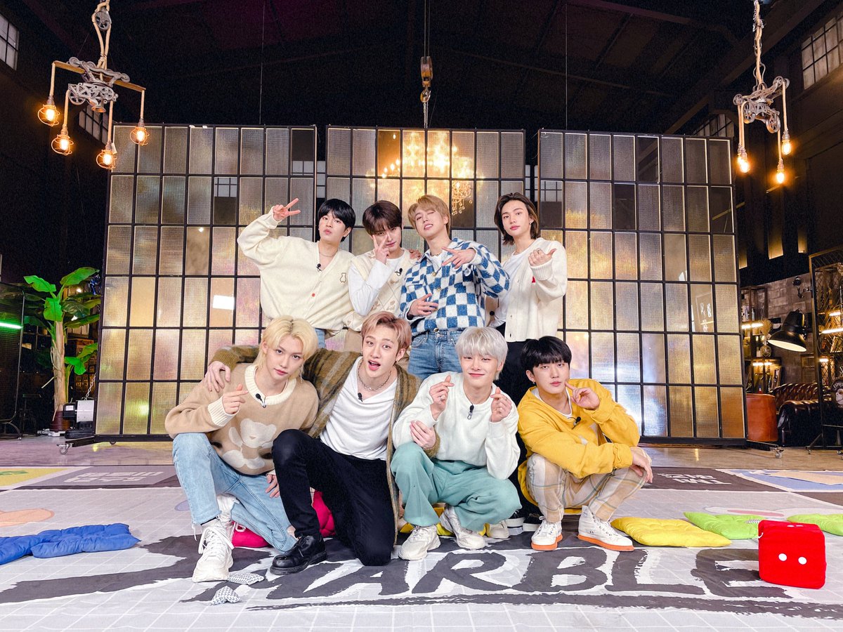 Stray_Kids's tweet photo. [SKZ-BEHIND📸]
'SKZ-CODE Season 1'이 5화를 마지막으로 종료되었어요😢
아쉬운 마음 비하인드 사진으로 달래고 다음 시즌에서 만나요!

#StrayKids #스트레이키즈
#스키즈코드 #SKZCODE
#StrayKids3rdAnniversary
#STAYingWithYou #LoveStrayKids
#스키즈와_스테이의_3번째봄
#YouMakeStrayKidsStay https://t.co/JLwVOQbtj2