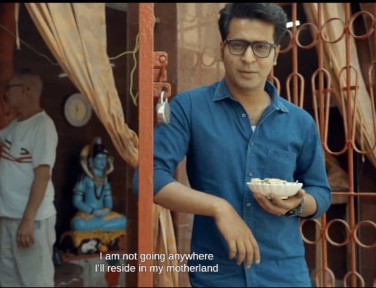 sayantansunnyg's tweet photo. Kolkata ache Kolkata tei,
Bangla thakbe Bangla tei. 

Thank you for this line, @AnirbanSpeaketh. https://t.co/vxU9N82c8h