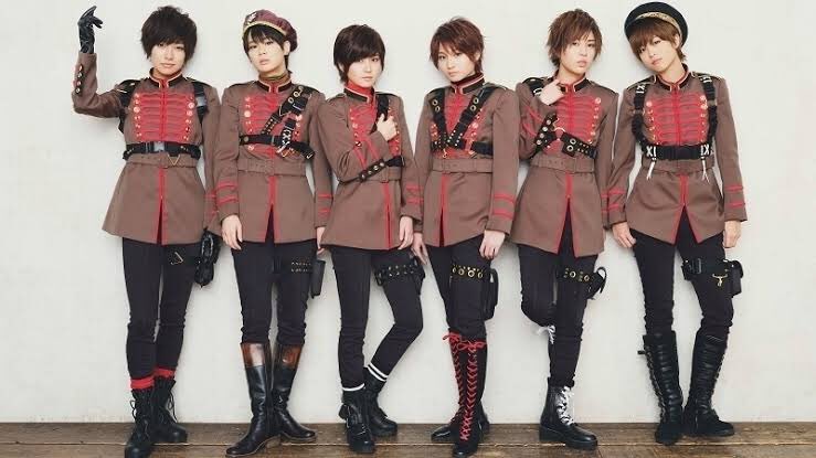 biren_official's tweet photo. 愛刃健水さん。

卒業おめでとうございます!!
10年間積み上げてみた沢山のものをしっかり後輩に繋いでくれたと思います。
そして、ここで美恋塾メンバーの推しているメンバーが全員卒業してしまいました…。ですが美恋塾も続きます！
大好きな風男塾を踊ります！
これからもよろしくお願い致します!! https://t.co/6nB5WymuJc