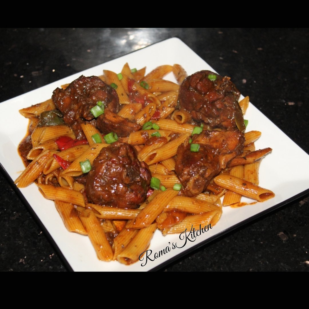 romaskitchen_'s tweet photo. Stew Chicken Pasta 😋
Recipe 👇🏾 👇🏾 
https://t.co/9t6XNtWbmy
#RomasKitchen #Stewchicken #Stewachickenpasta #youtube #easymeal https://t.co/QSQoXx0gXB