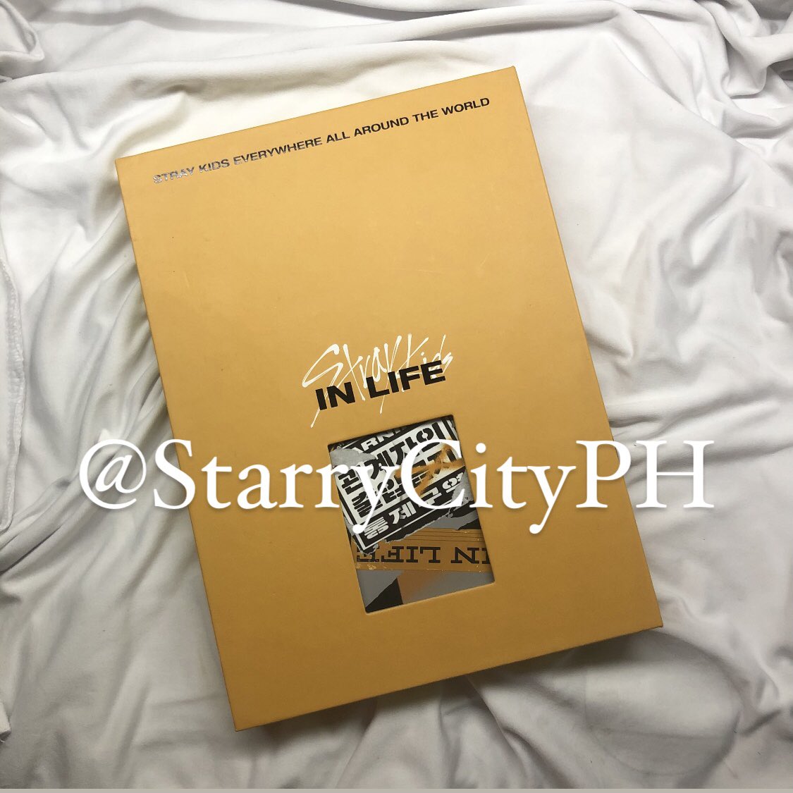 starrycityph's tweet photo. #starryGA✨

˗ˏˋSTRAY KIDS 3rd ANNIV GIVEAWAYˎˊ˗
— IN LIFE (Ver B) PB+CD album, Chan+Changbin+Felix+Seungmin Postcard, Changbin Keychain and Stray Kids Keyring

RULES:
✨RT &amp; LIKE this tweet
✨MUST be following us
✨Tag mutuals

Ends on 03/26 at 8:00PM https://t.co/ItSWIZvwwl