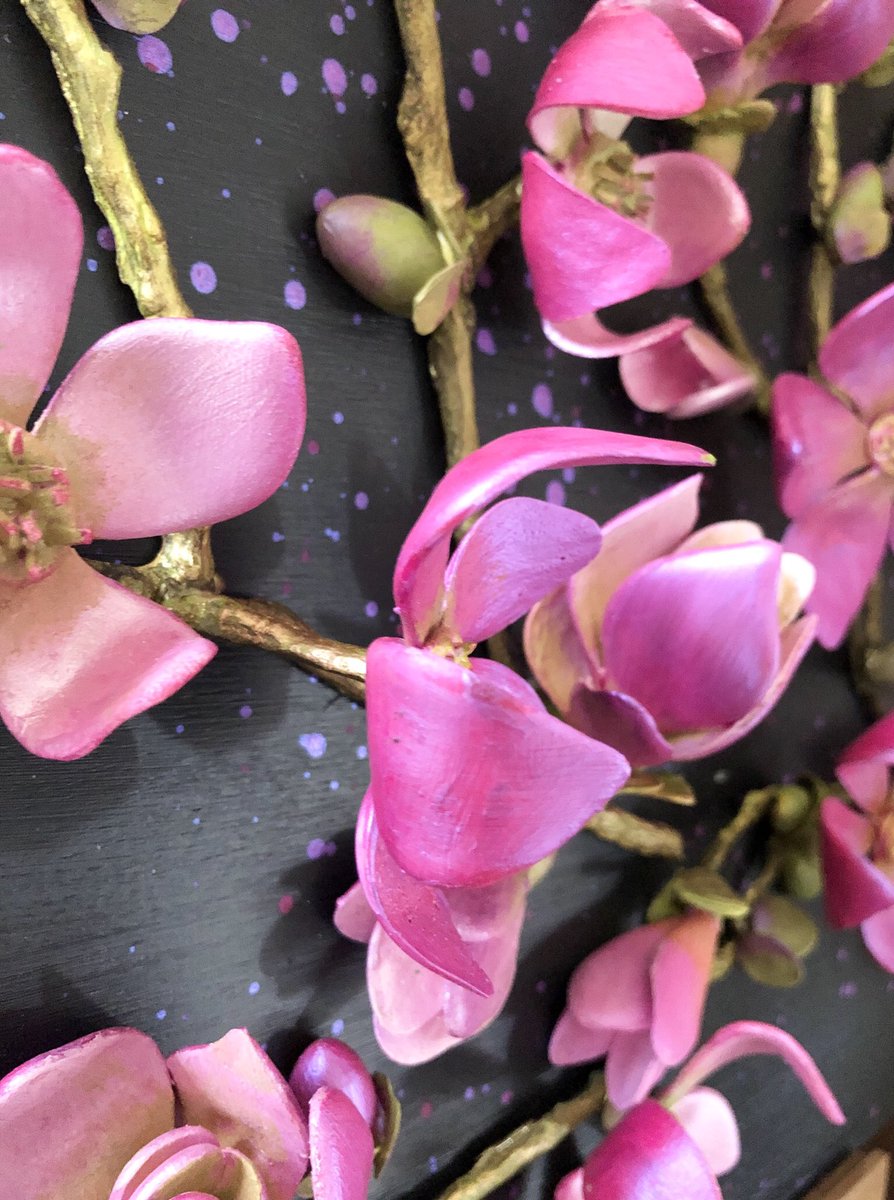 VFrance_Artist's tweet photo. Playing with some rather gorgeous compositional ideas today! ❤️ #Wip #mixedmedia #blossom #beautifulflorals #spring #magnoliaflower #verybusyartistmum  #homeschoolinglife #delicate #handshaped #handcrafted #exquisite #lovemyjob❤️ https://t.co/A42fPIEvuU