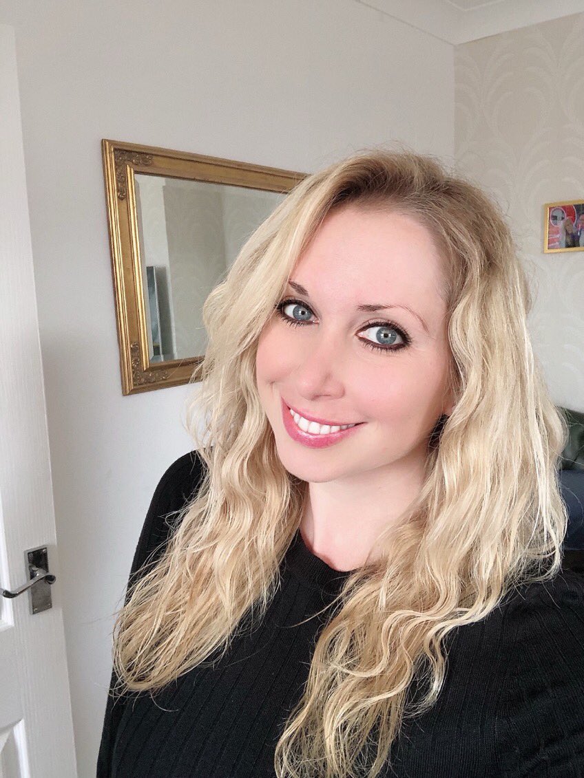 Liana_Wall's tweet photo. #thursday #thursdayvibes #thursdaymotivation #thursdaymood #thursdsyselfie #lockdown #lockdownthursday #thursdaystyle #thursdaysmiles😄 https://t.co/cMgDVh035i