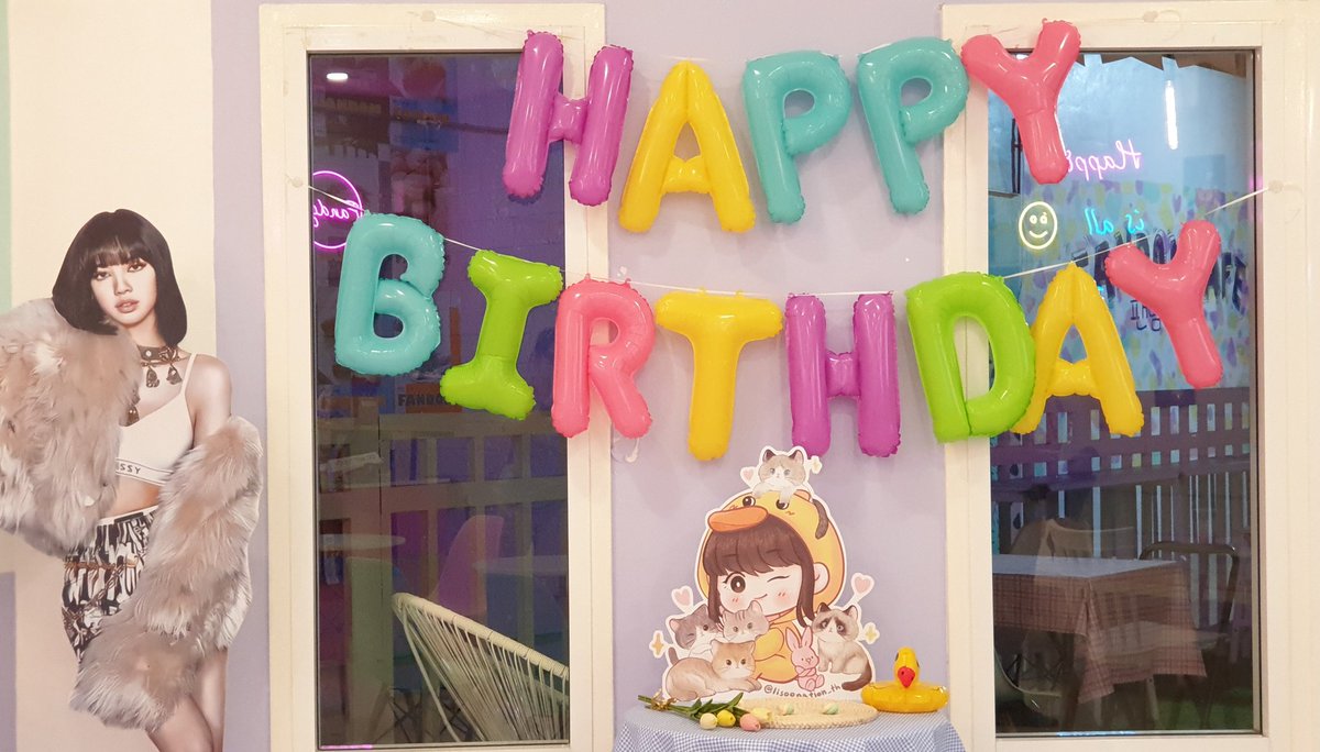 FandomCafe_'s tweet photo. 😉 ใครแวะมาหาน้อง Lisa หรือได้รับของแจกแล้วอย่าลืมถ่ายรูปสวยๆติดแท๊ก #HAPPYLISADAY #LisaInFandomArea หรือ แท๊กมาที่ร้าน เพื่อลุ้นรับ Standy Lisa พร้อมรูปในงานจ้า
📌ร้านอยู่หน้าปากซอยรัชดาภิเษกซอย14 (จุดสังเกตุ ร้านย่างเนย)
🚅mrt ห้วยขวาง ex.1
⏰10:00-20:00
#LISA #BLACKPINK https://t.co/zHU3b8f2E9