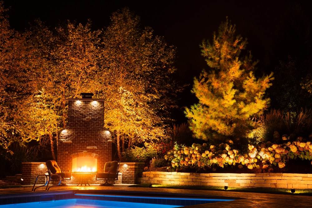 WCCoGolf's tweet photo. When Bluetooth? When WIFI?  Learn how to add color enhancements, dimming, zoning and schedules! 

https://t.co/o9uDQ2Htqw

#landscapelighting #bluetooth #wifi #homeautomation https://t.co/sL5OScW965