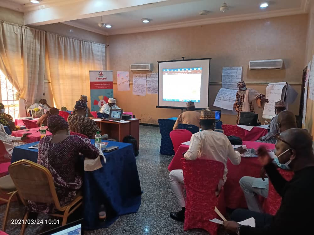 The Bauchi E4A State Advisor <a href="/canalilyx/">Khadija Ktg ..</a> facilitating the development of Vision, Mission and Goal for #BaSAM during the ongoing #SLAMSustainabilityTraining by <a href="/MamaYeNigeria/">MamaYe Nigeria</a> <a href="/OptionsinHealth/">Options Consultancy Services Ltd</a>.

#FundNaijaHealth <a href="/VincentAhonsi/">Dr. Vincent Ahonsi</a> <a href="/LASAM_1/">LASAM</a> @CoalitionNisam <a href="/badiora_adenike/">@adenike_badiora</a> 

#Thread 👇🏾