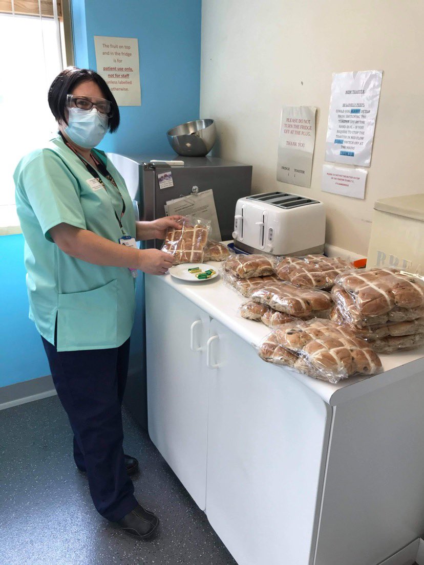 Massive Thank you to The Bakery Team at Halifax Tesco for the delicious freshly baked hot crossed buns 🤩🌈