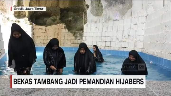 gadisresidu_b3's tweet photo. Fenomena Pemandian Hijaber... 😑😕😲 https://t.co/O5J2RwZBRV