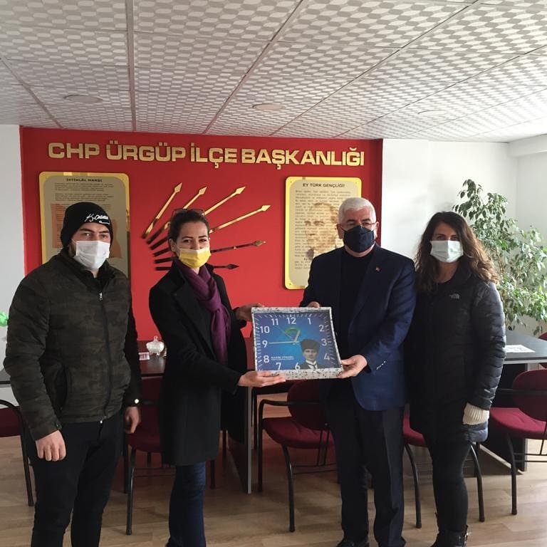 Tekirdağ/Ergene Belediye Başkanımız Sn. Rasim Yüksel parti binamızda bizleri ziyaret etmiştir. Nazik ziyaretlerinden dolayı kendilerine teşekkür ediyoruz.
#chpürgüp
#ergenebelediyesi