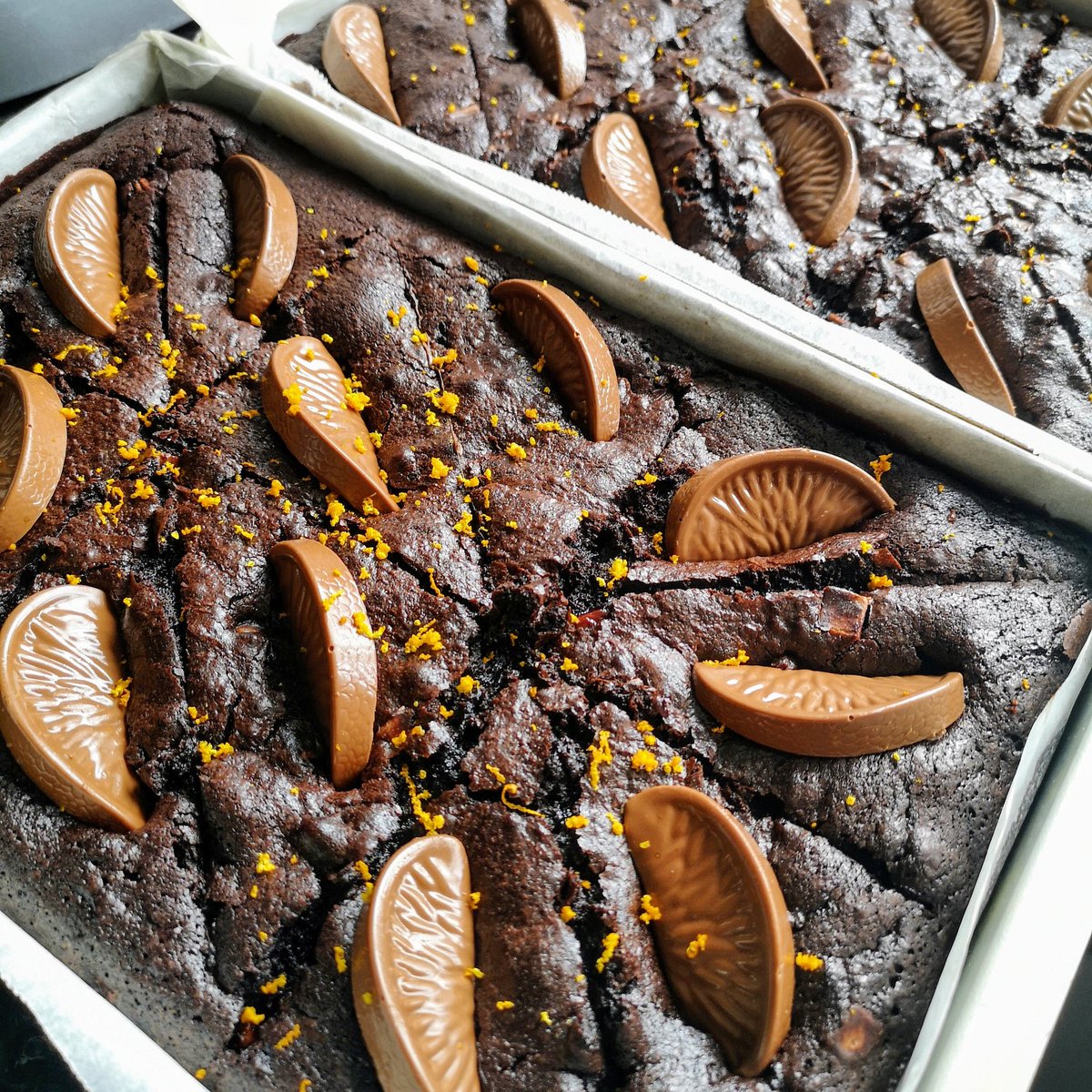 Cake lady Harrogate tweet media