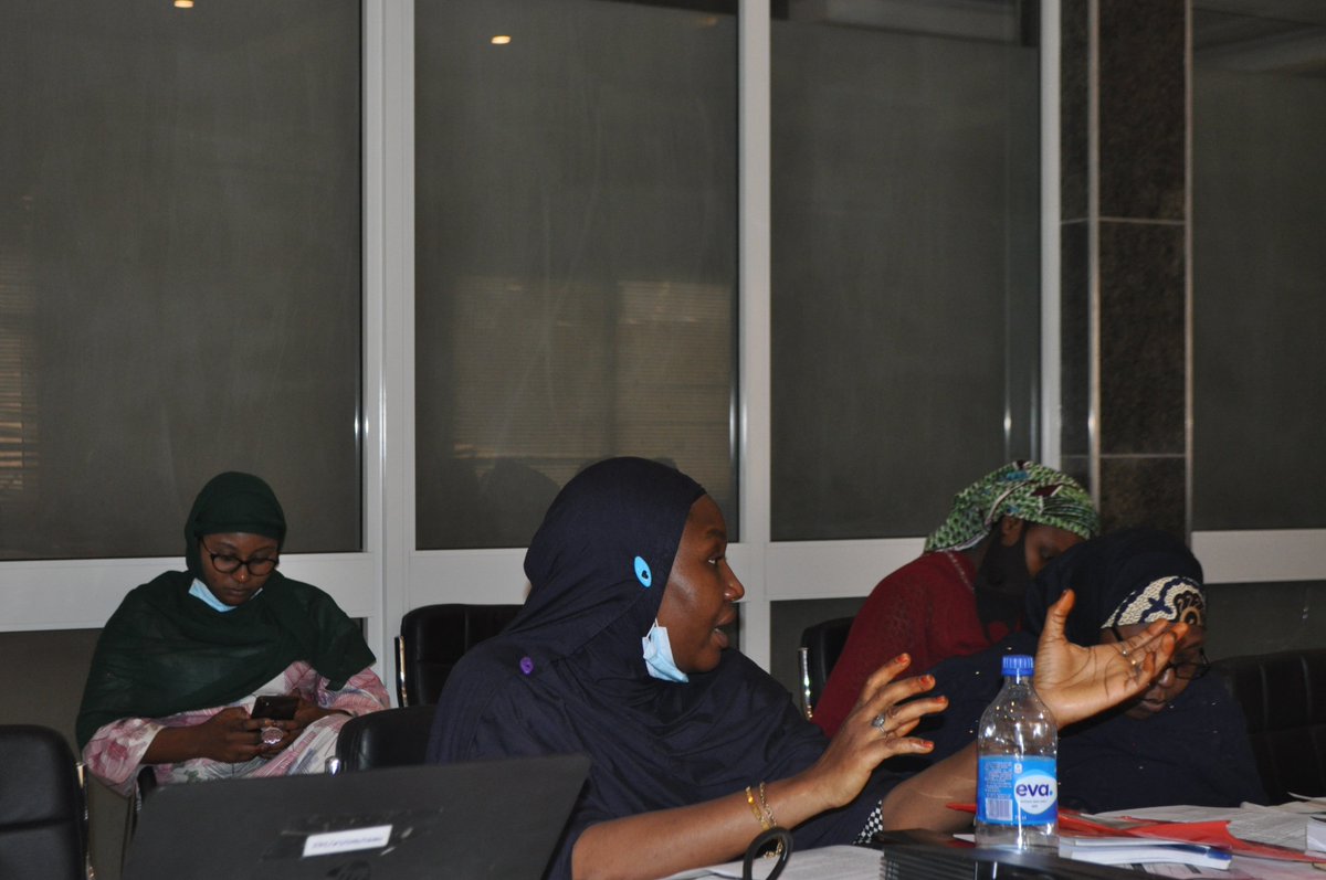 Participants are trained on maintaining the standards of professionals ethics and conducts being put in place in the cause of discharging their duties as paralegals and gentle men of the force.
#licencedparalegal
#justiceforall
#britishcouncil
#nigerianpolice
#europeanunions