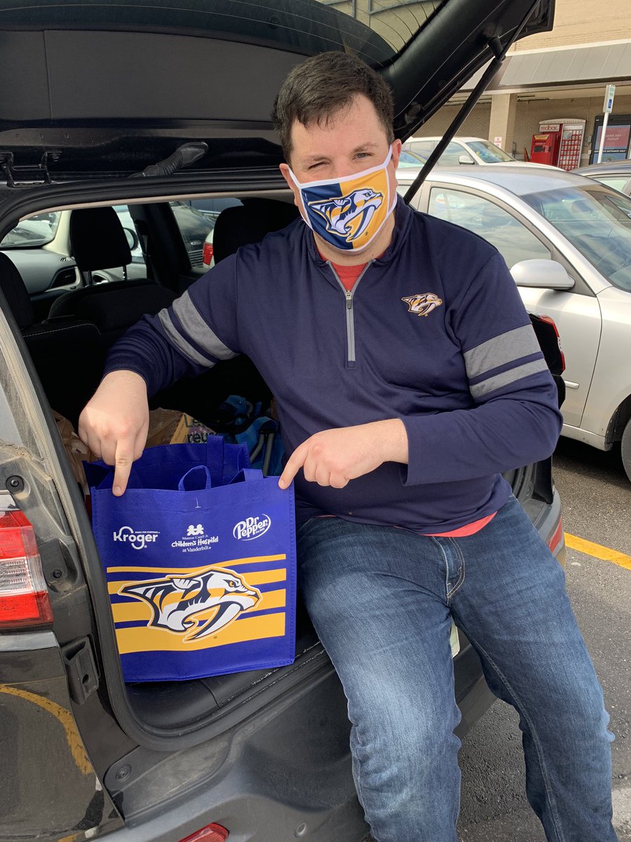 Cmarczynski's tweet photo. Can’t think of a better way to show my @PredsNHL pride when shopping! Thanks @kroger! Get yours and help reduce plastic waste and give back to Vanderbilt Children’s! #Preds https://t.co/en8Mo6q2I0