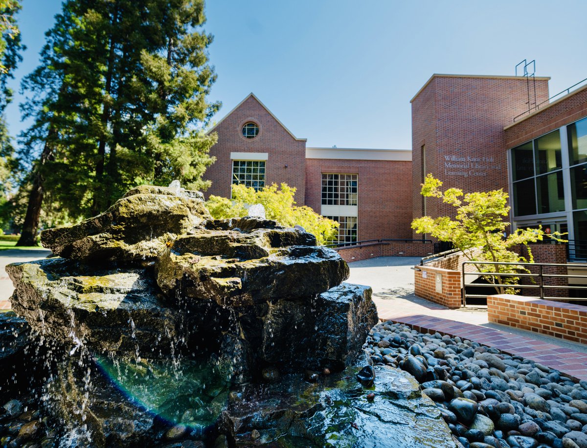 Beautiful day, Beautiful campus. <a href="/PacificLibrary/">Pacific Libraries</a> <a href="/UOPacific/">University of the Pacific</a>