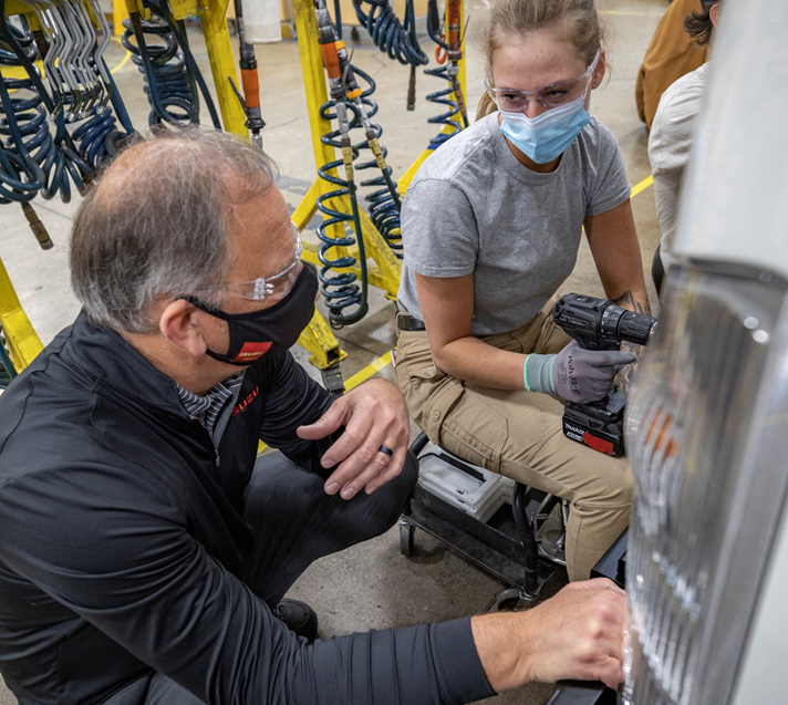 IsuzuTruckUS's tweet photo. President Shaun Skinner taking the time to learn from the experts. (Or he might just be telling a story.)
#nseries #isuzutrucks #morethanachassis #builtmore https://t.co/GTR2VFEsHL