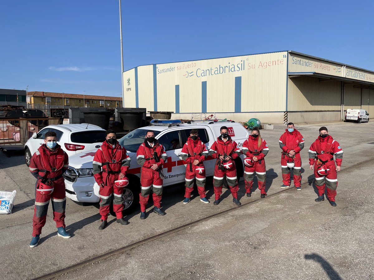 CRECantabria's tweet photo. Hoy da comienzo un curso #modulo10 #SalvamentoMaritimo de @CRECantabria en #Santander para nuevas incorporaciones al proyecto. #estamosenlamarporti #Seguridadnautica @salvamentogob https://t.co/LSPckQUplM