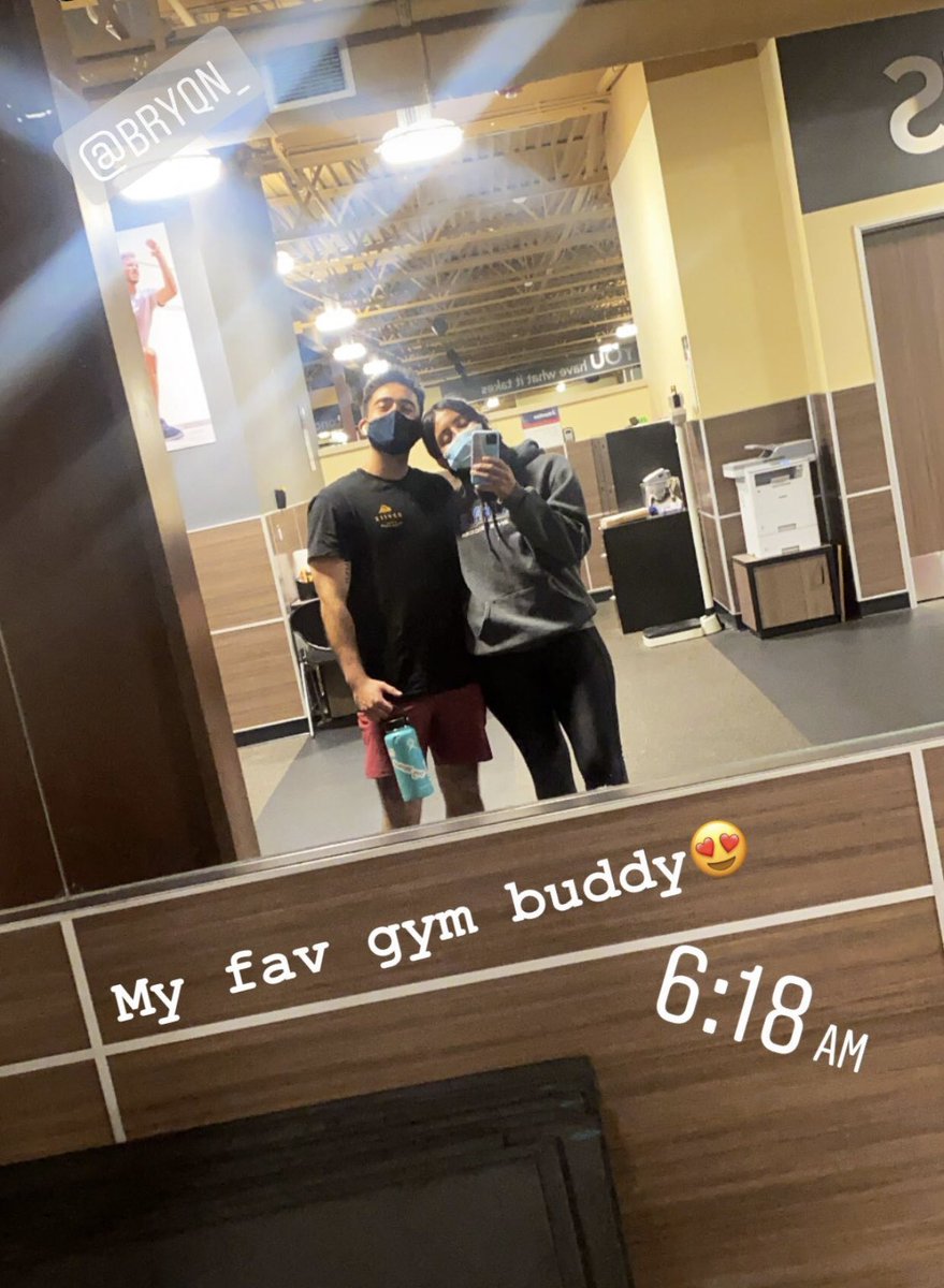 Tacodebryan's tweet photo. My girl really got me waking up at 4 to go workout at 5am 😂 ❤️@vanessagb949 https://t.co/L43vuLqenq