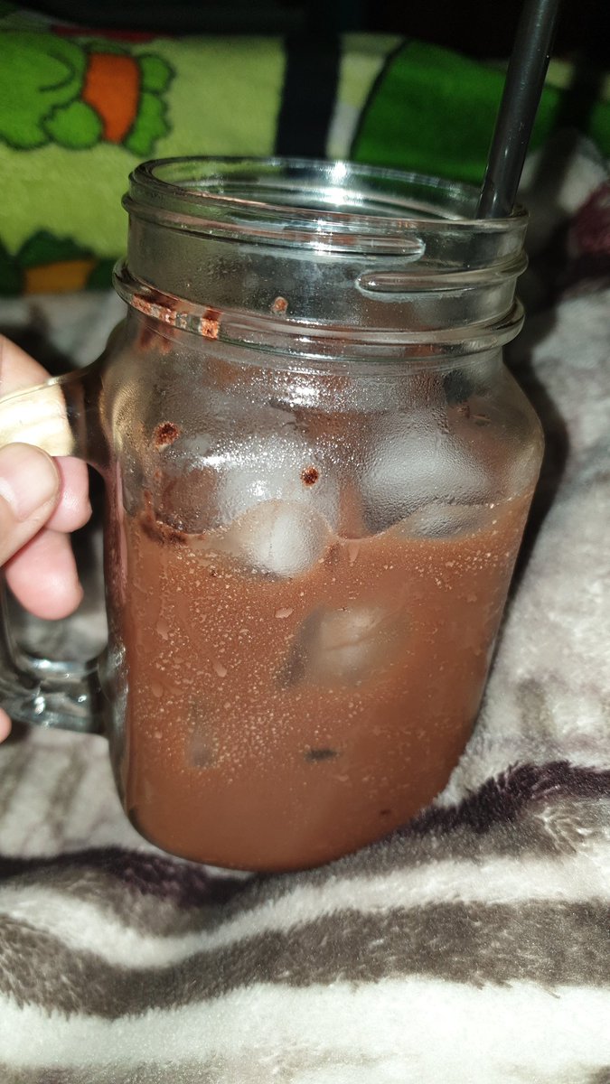 pignfrog's tweet photo. Iced chocolate 😁😍😇 https://t.co/bfLrlldqJu