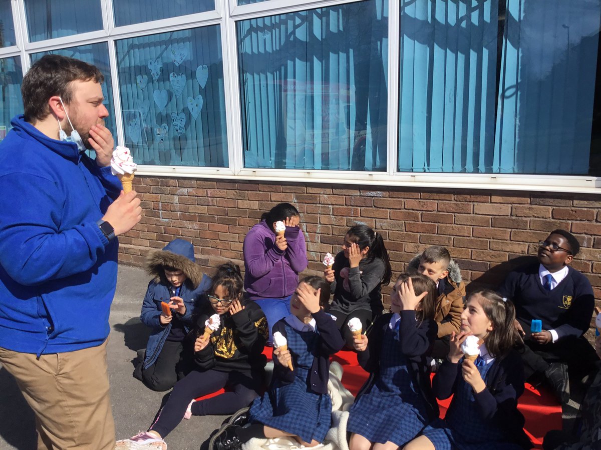 HighflyersStm's tweet photo. Thanks to @MrsRigbySTM and all the staff at St Michael’s for sorting out our amazing surprise ice cream in the gorgeous sunshine today! #stmLife #stmFood https://t.co/sr7dvs0GJU