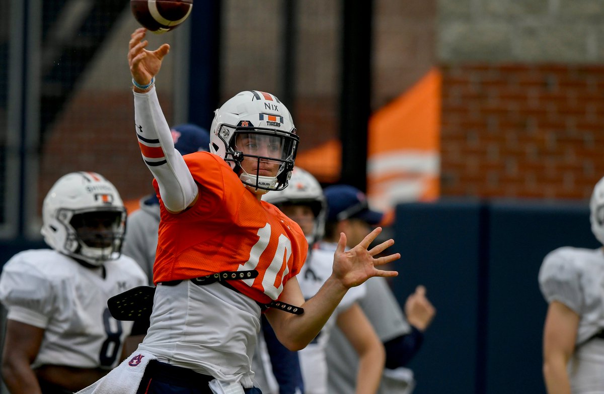 AuburnFootball's tweet photo. Work, hard work. 😤 https://t.co/dpupxV37ss